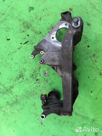 Кронштейн генератора Сеат Толедо 2