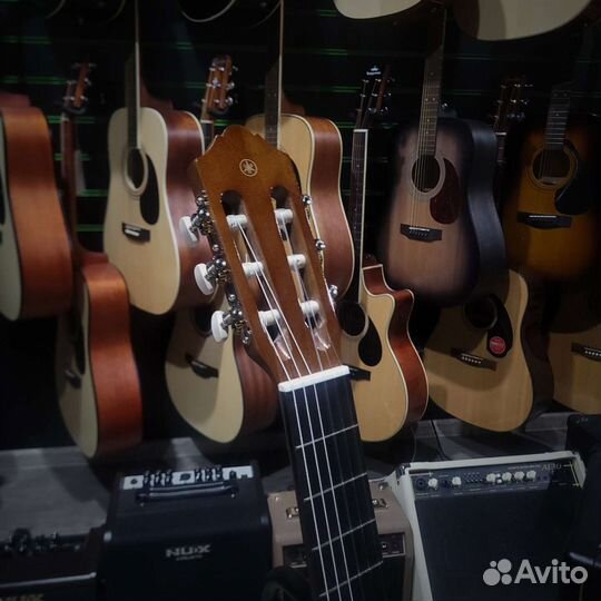 Yamaha C40 4/4 (Классическая гитара)