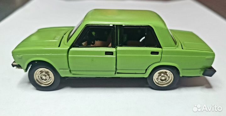 Коллекционная ваз 2105 модель машинка СССР с ми