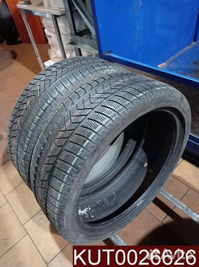 Pirelli Scorpion Winter 255/40 R22 107U
