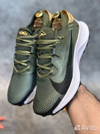 Nike pegasus trail 2 зеленые разм. 42