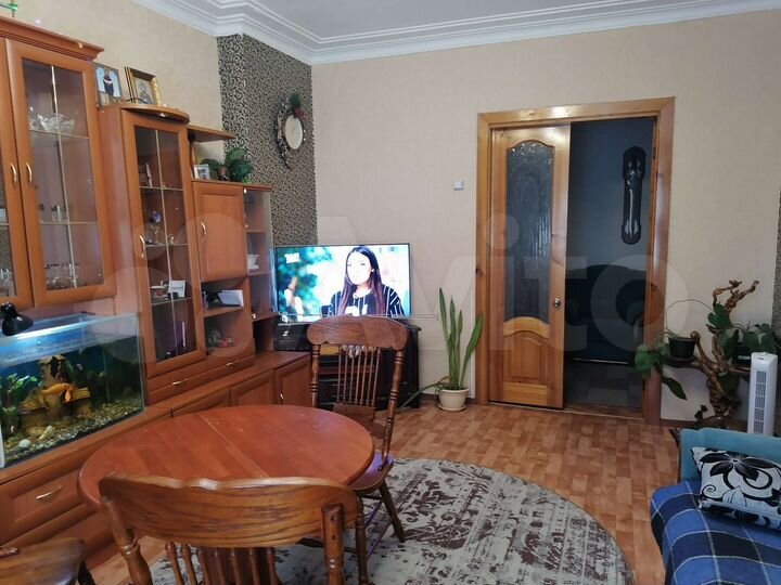 3-к. квартира, 87 м², 1/3 эт.