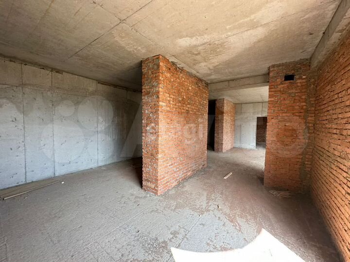 3-к. квартира, 122 м², 9/10 эт.