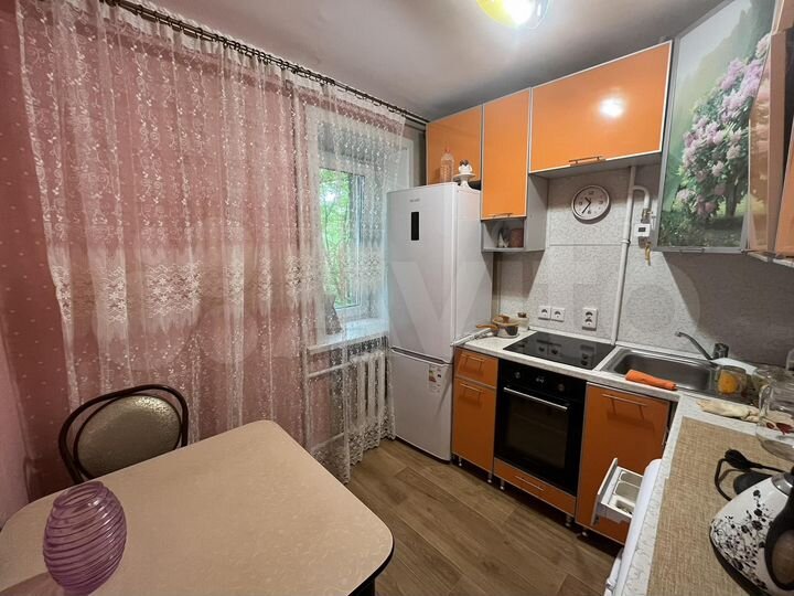 2-к. квартира, 42 м², 3/4 эт.