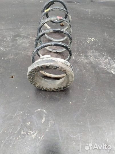 Пружина задняя левая Hyundai I20 хетчбек G4FA 2009