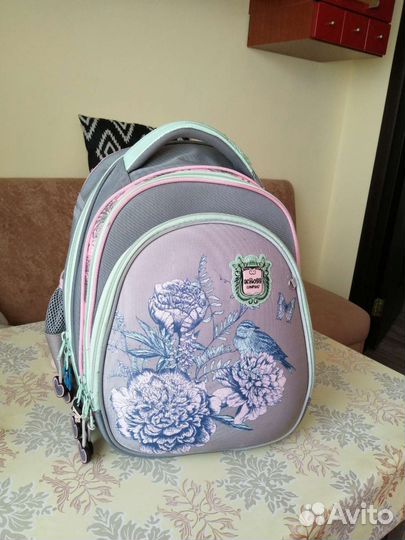 Рюкзак школьный