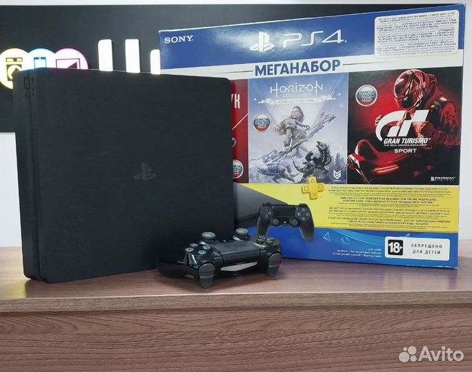 Игровая приставка PS4 Slim