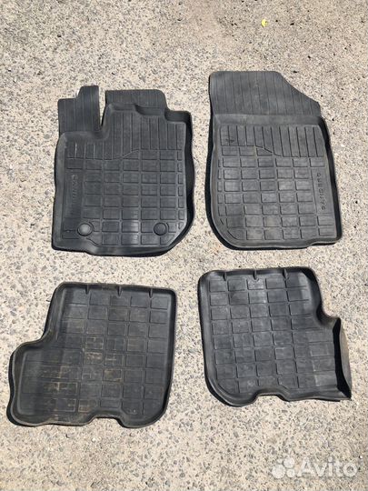 Оригинальные коврики Renault Sandero 2