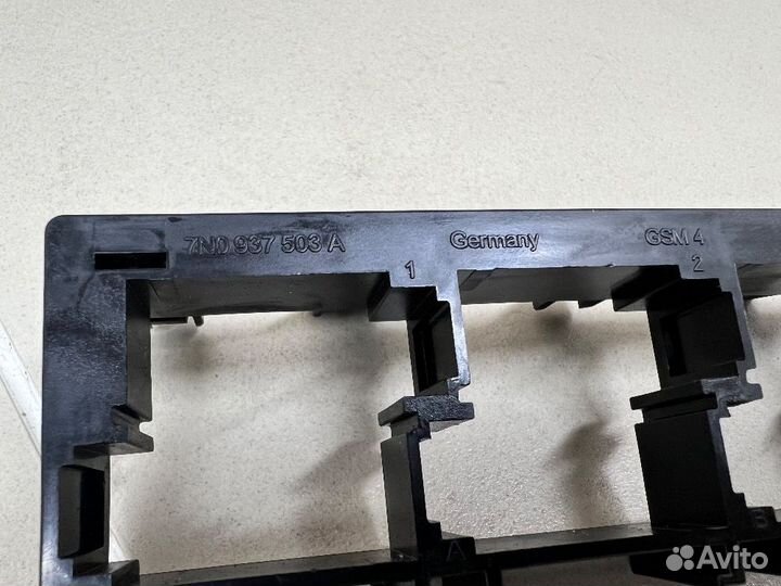 Блок реле VW Passat B7