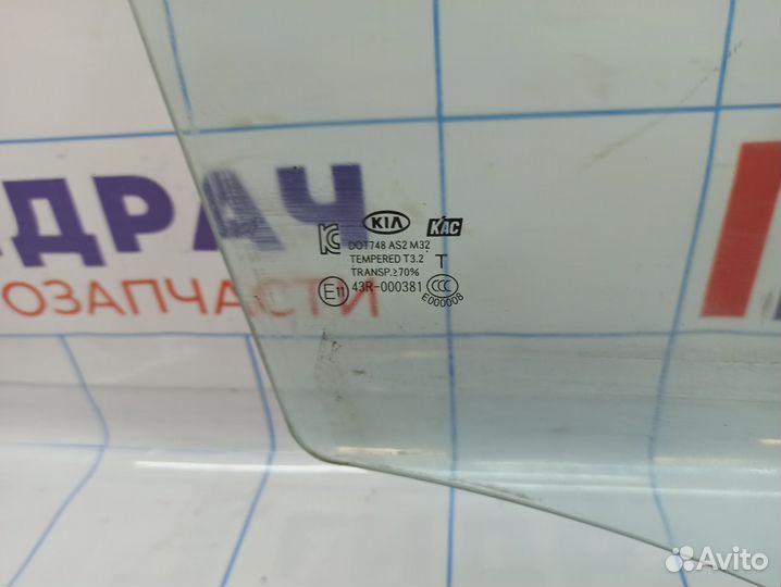 Стекло двери передней правой Kia Soul 2 (PS) 82421