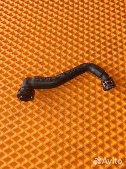 Патрубок картерных газов Вольво хс 60