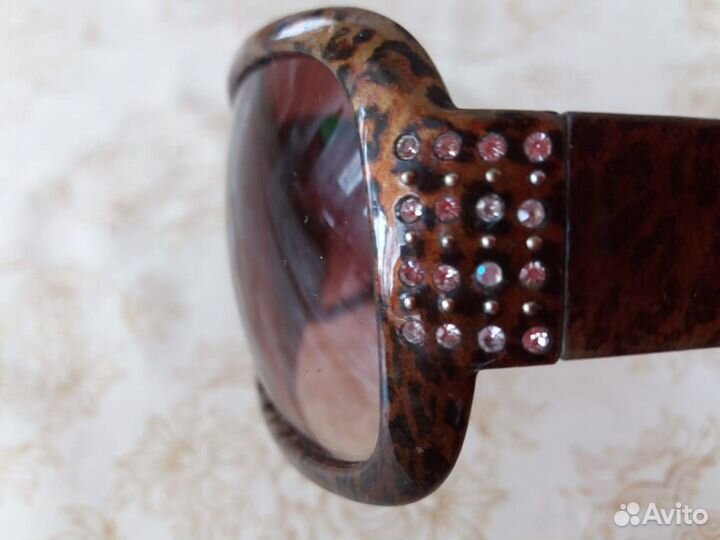 Очки солнцезащитные женские со стразами