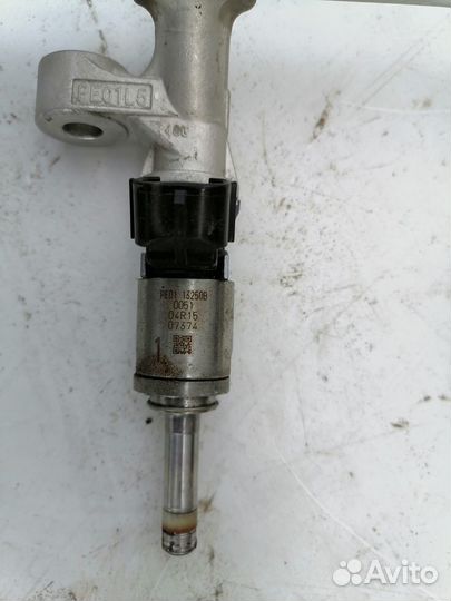 Топливная форсунка (рампа) Mazda Cx-5 2.0 АКПП