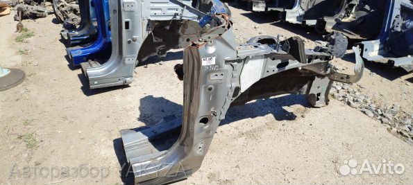 Четверть передняя правая Lexus NX