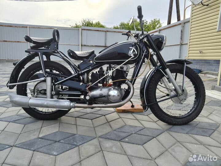 Мотоцикл иж 49