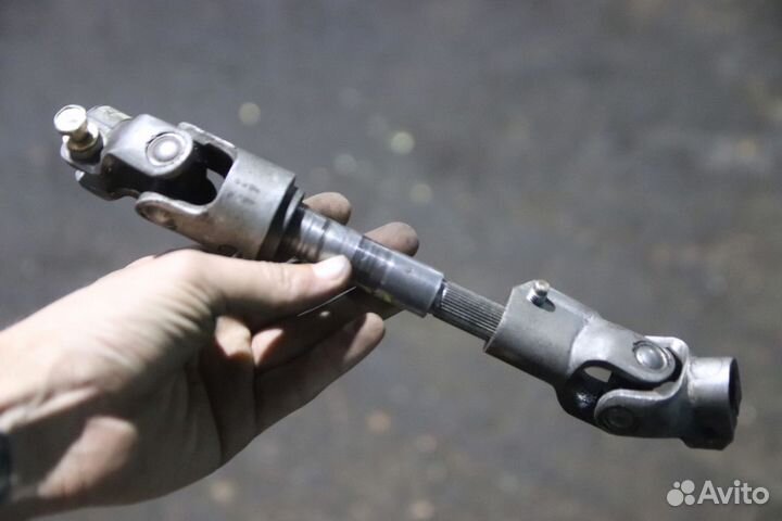 Кардан рулевой на Мазда Кседос