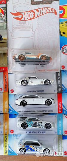 Hot wheels сет для полки или стеллажа