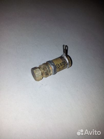 Конденсаторы кпк-мт 4/15пФ, 6/25пФ, и кпк-мн