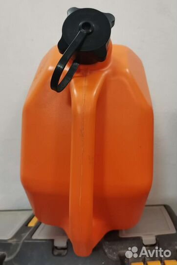 Канистра пластиковая 10 литров