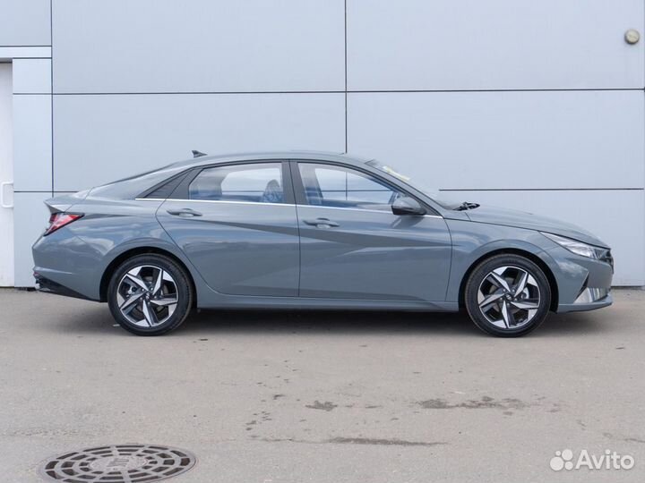 Hyundai Elantra 1.5 CVT, 2023, 15 км