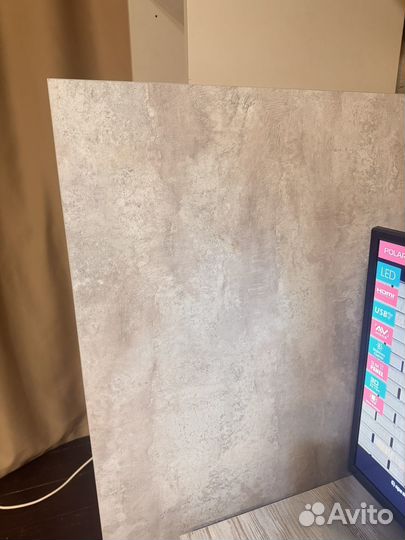 Письменный стол