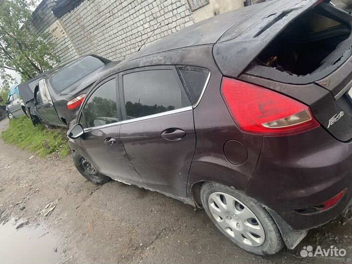 Ford Fiesta MK 6 в разборе 1,6 дизель МКПП