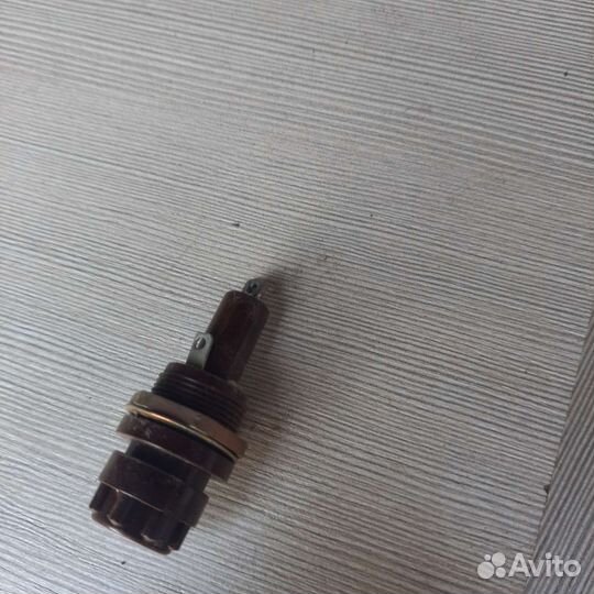 Держатель предохранителя