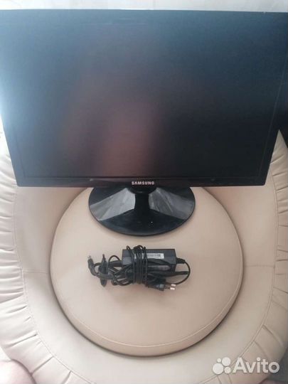 Монитор Samsung S19D300NY 18.5