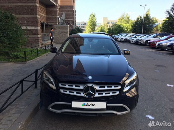 Mercedes-Benz GLA-класс 1.6 AMT, 2018, 17 500 км