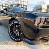 Dodge Challenger SRT 6.4 AT, 2011, 95 500 км, с пробегом, цена 4 200 000 руб.