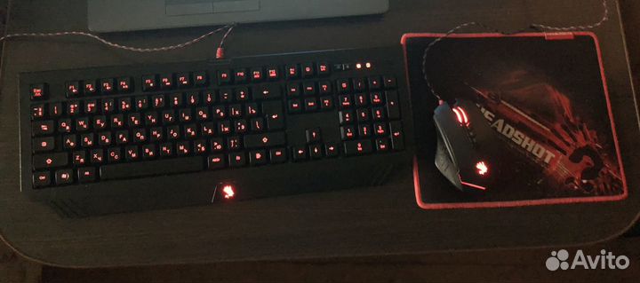 Клавиатура мышь коврик