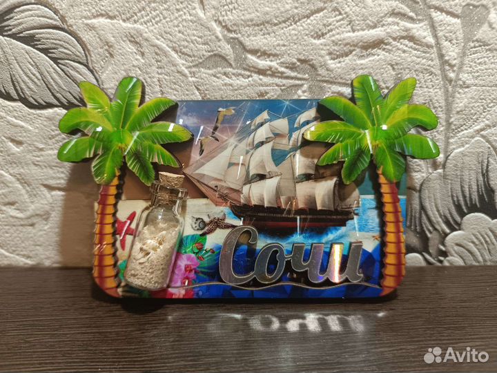 Магнит на холодильник 