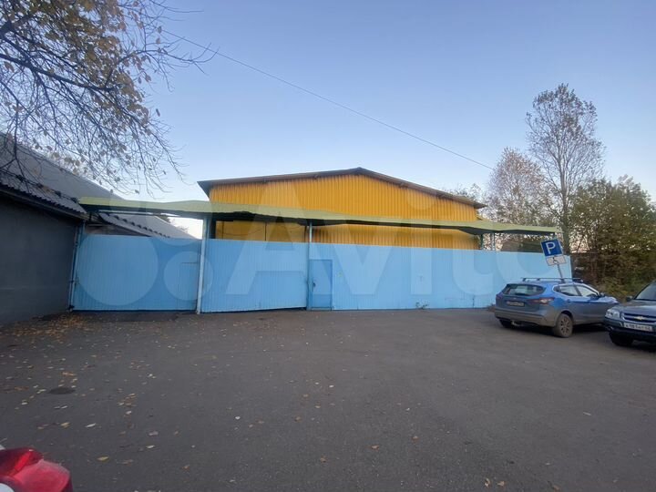 Здание, 833 м²