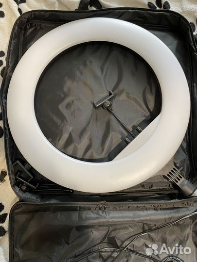 Кольцевая лампа