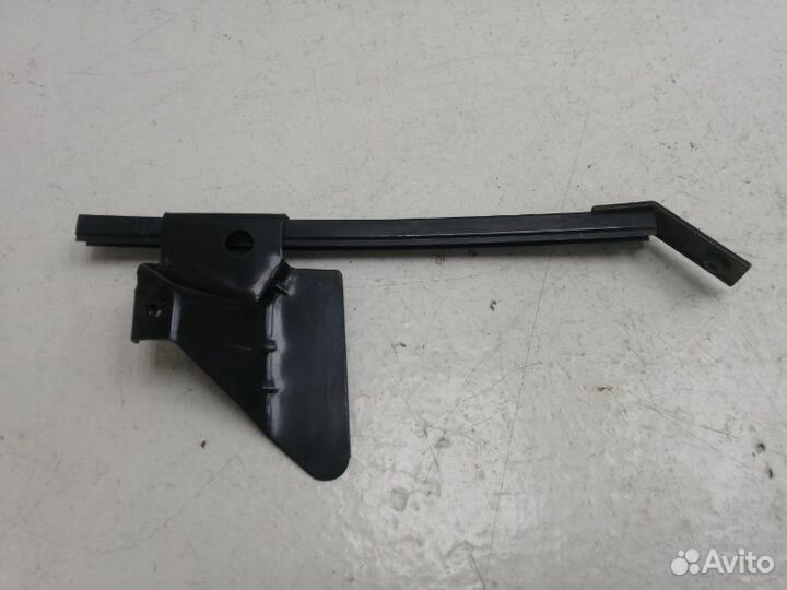 Направляющая стекла задняя правая Hyundai Sonata 4