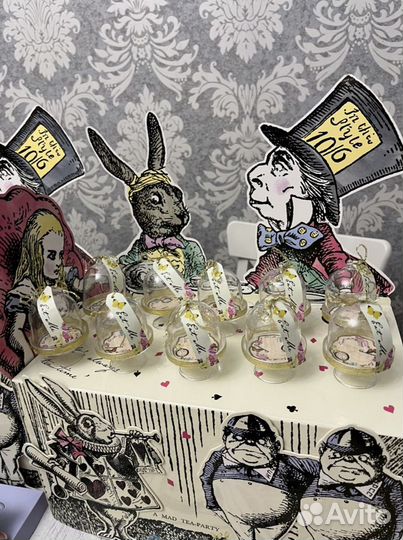 Украшения для дня рождения Алиса в стране чудес