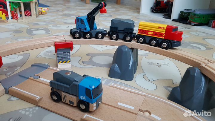 Брио. Оригинал, деревянная дорога