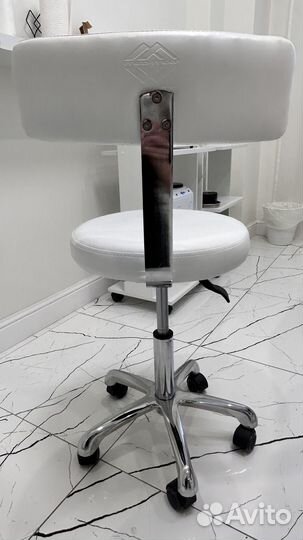 Стул для косметолога бу