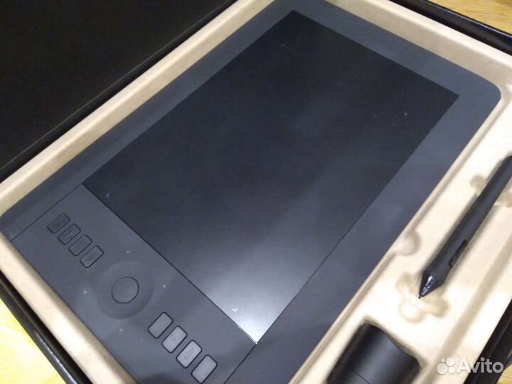 Графический планшет wacom intuos pro PTH-651-rupl