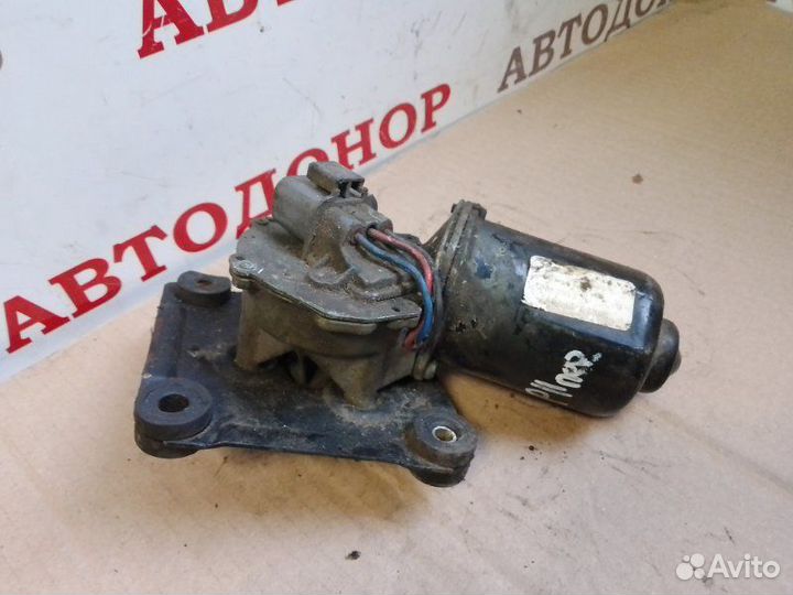 Моторчик дворника передний Nissan Primera P11