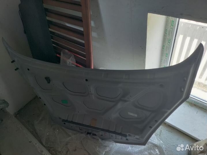 Капот Nissan Note E11 рeст