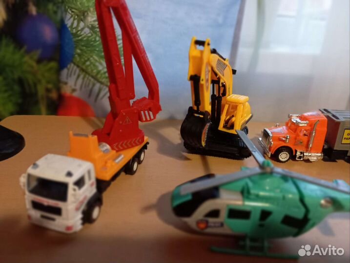 Транспорт игрушки