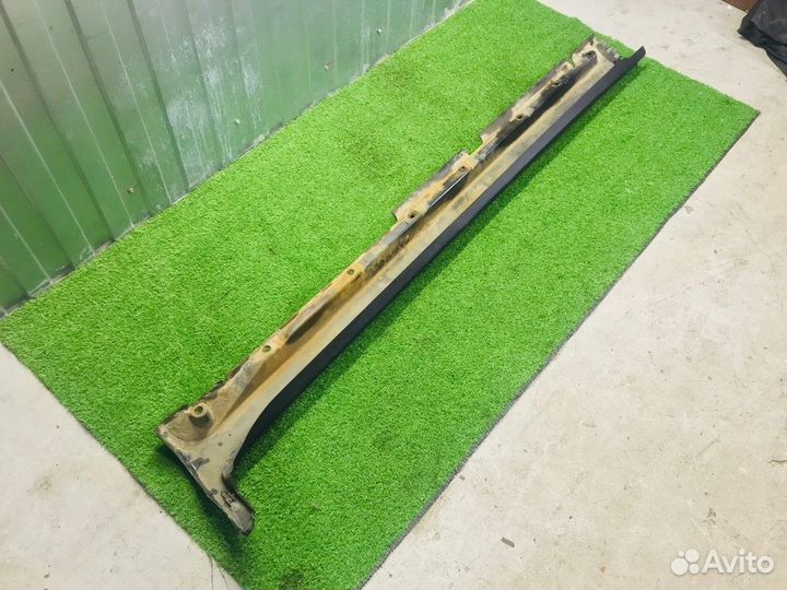 Накладка на порог правая Volvo Xc70