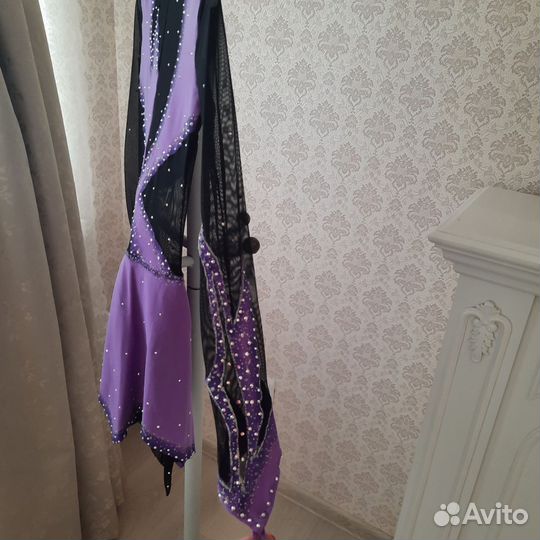 Платье для выступления по фигурному катанию