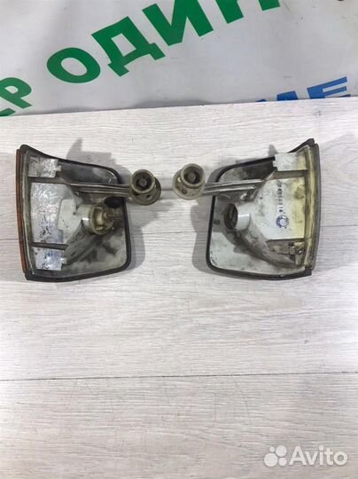 Указатель поворота Mercedes Benz-Мерседес Бенц W2