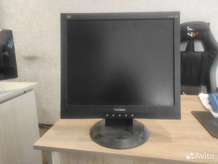 Монитор 17 дюймов ViewSonic VA703b