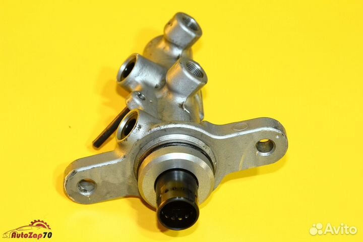 Honda Crosstour Главный тормозной цилиндр