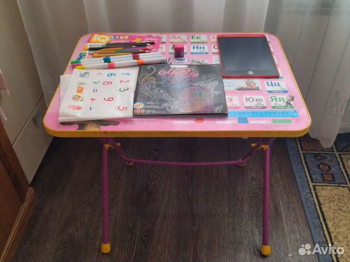 Детский столик