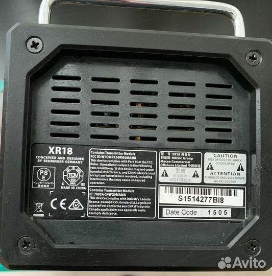 Цифровой микшерный пульт behringer XR18