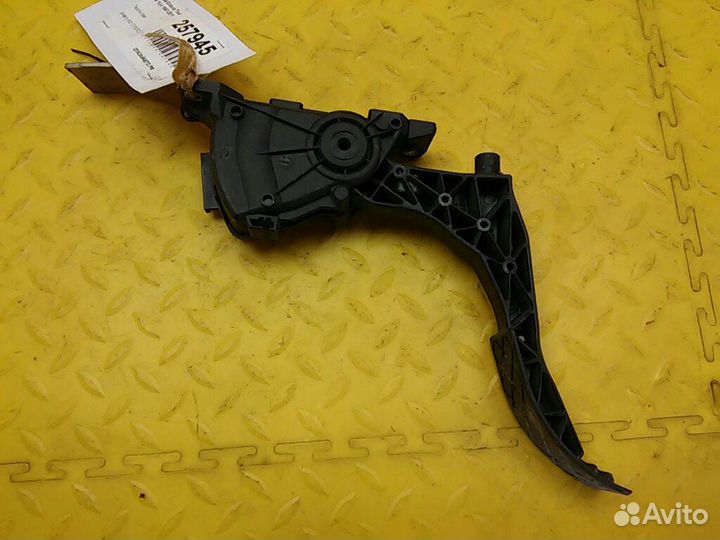 Педаль газа Octavia Tour (A4 1U)